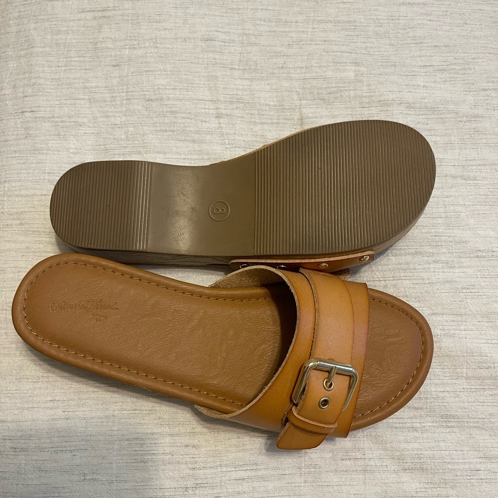 Universal threads sandals - Picture 4 of 5